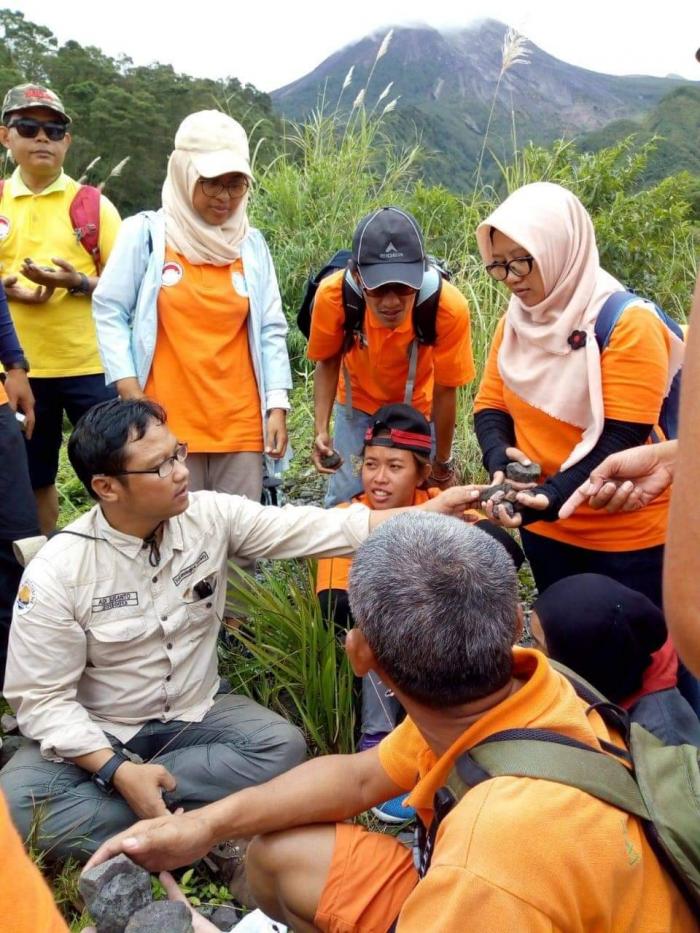 Jelajah Vulkanologi Merapi HPI Sleman